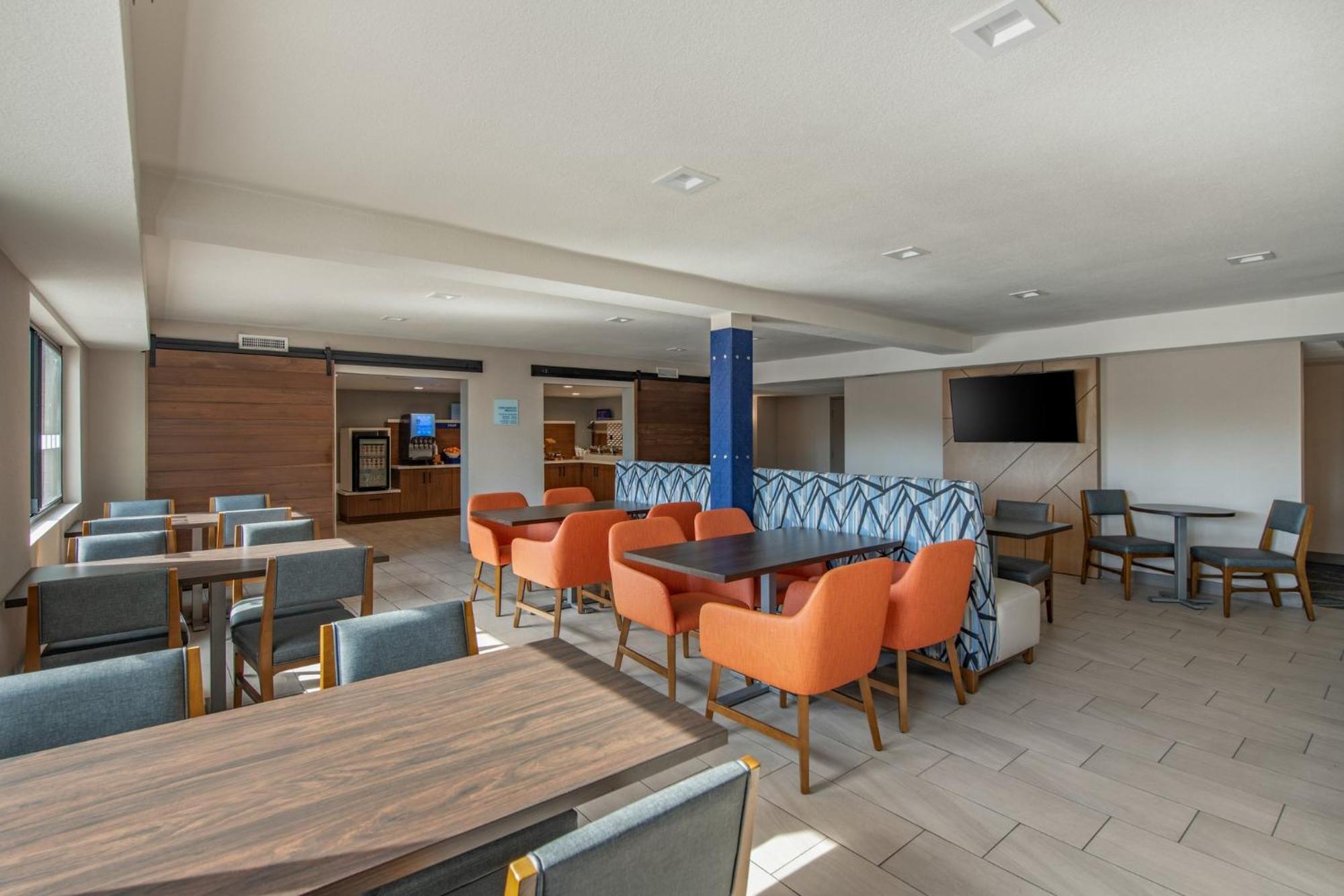 Holiday Inn Express San Diego South - National City By Ihg Exterior foto