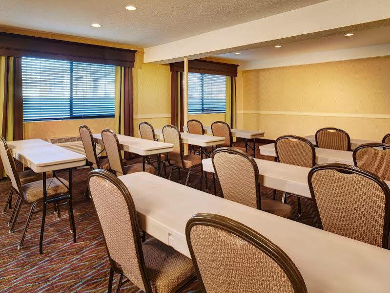Holiday Inn Express San Diego South - National City By Ihg Exterior foto